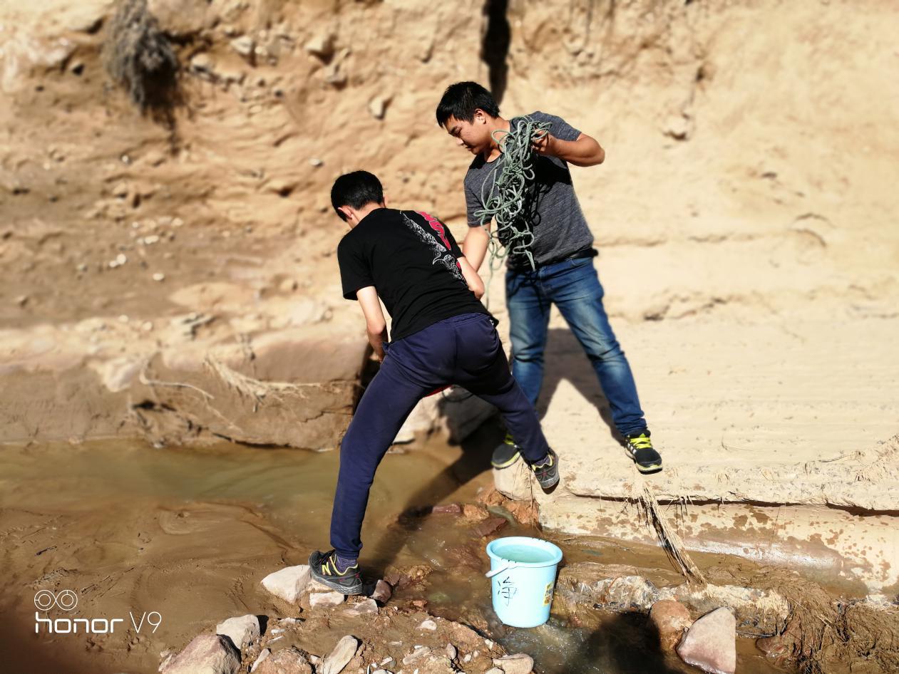 1530665251556685X0qU.jpg 監(jiān)測中心.jpg