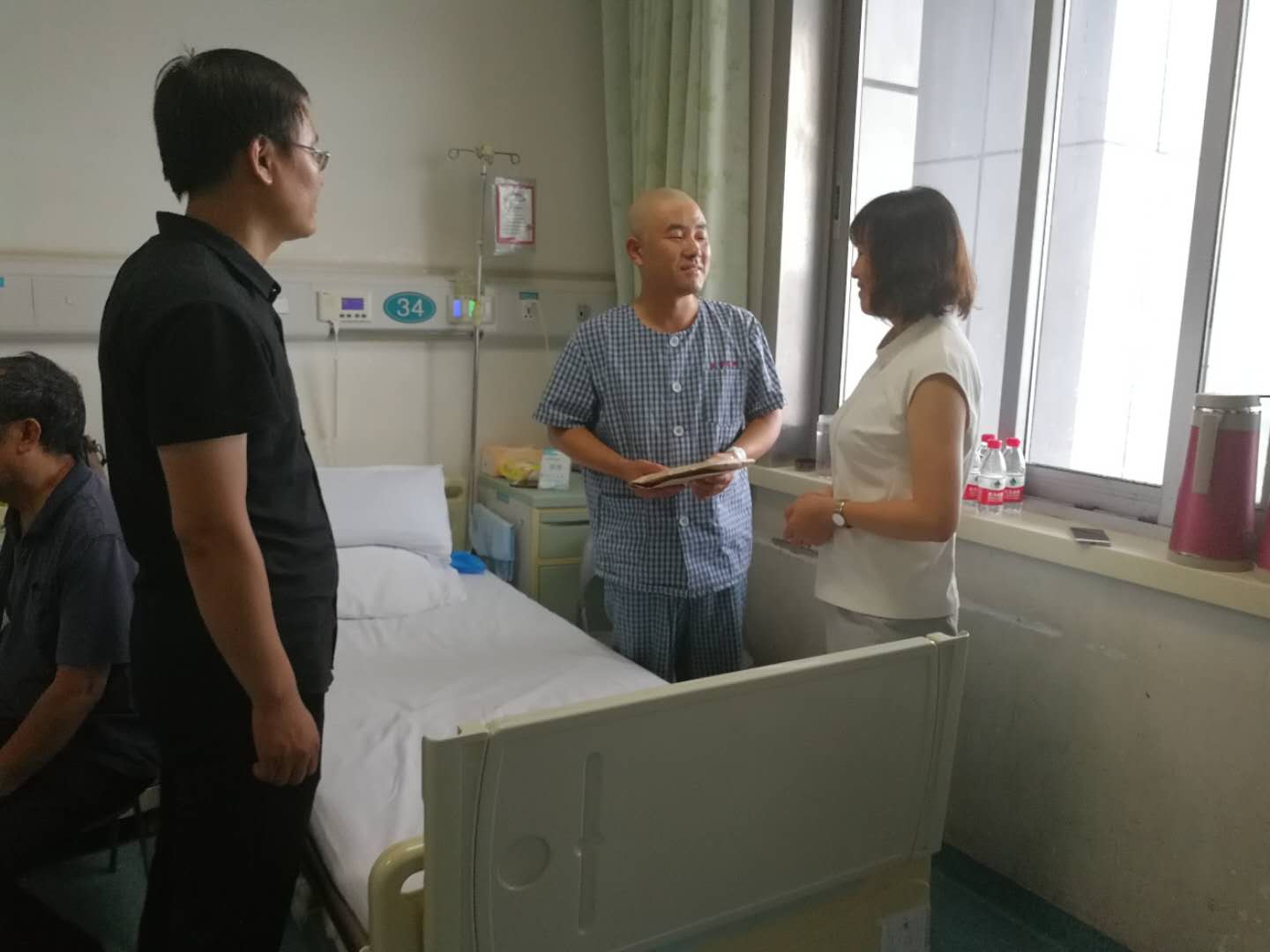 15320466467921104NZO.jpg 慰問(wèn)圖片.jpg