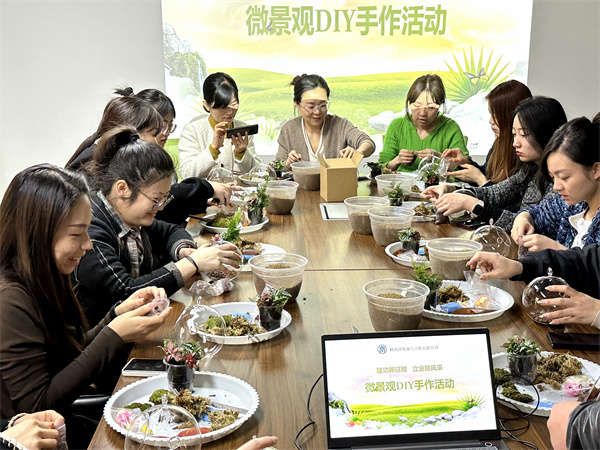 1678668970170709w6W3.jpg 手作微景觀照片1.jpg